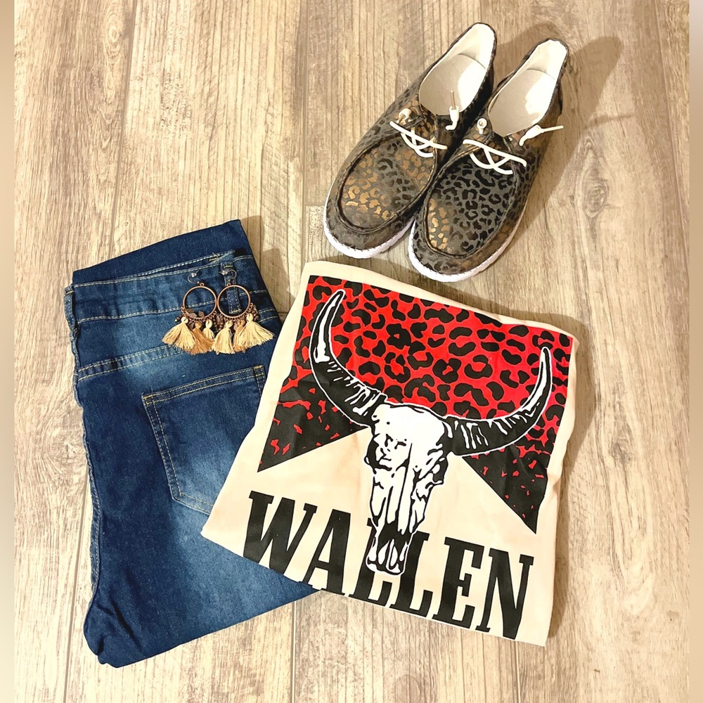 Morgan Wallen bull skull